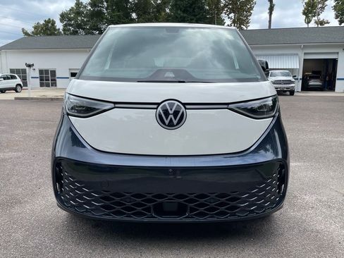 New 2025 Volkswagen ID. Buzz Pro S Plus AWD/4WD image 25
