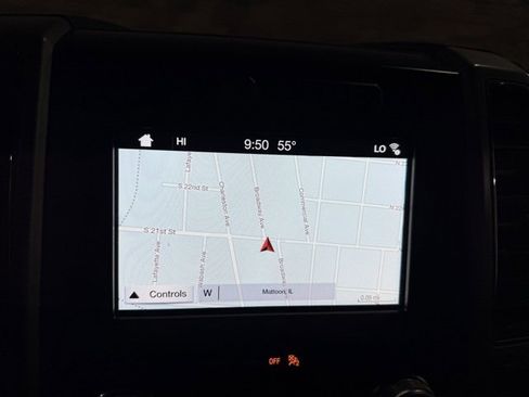 Used 2017 Ford F150 Lariat image 2