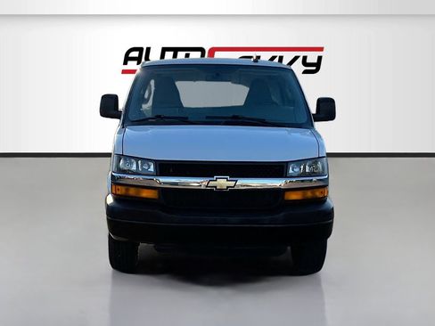 Used 2024 Chevrolet Express 2500 w/ Driver Convenience Package image 2