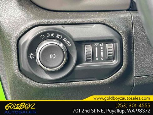 Used 2019 Jeep Wrangler Unlimited Sport w/ Technology Group AWD/4WD image 25