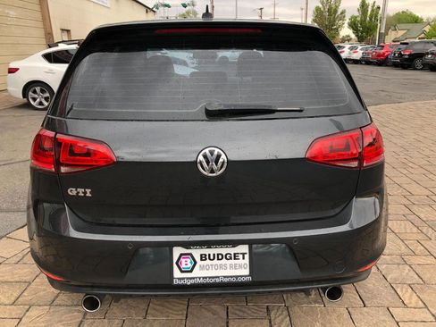 Used 2015 Volkswagen GTI SE FWD image 3