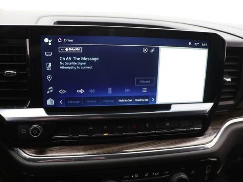 Used 2024 Chevrolet Silverado 1500 LT image 25