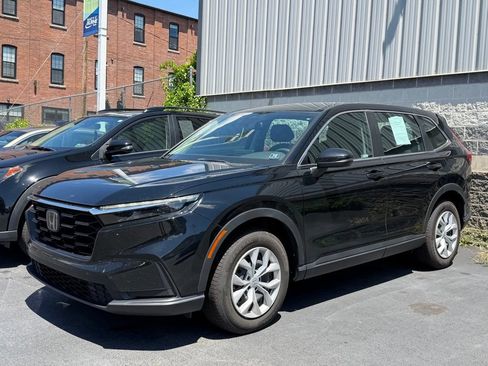Used 2024 Honda CR-V LX image 1