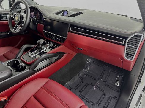 Certified 2023 Porsche Cayenne GTS AWD/4WD image 29