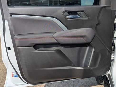 New 2025 Chevrolet Colorado Z71 w/ Technology Package image 16