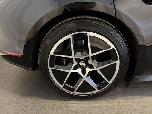 Certified 2025 Porsche Taycan image 12