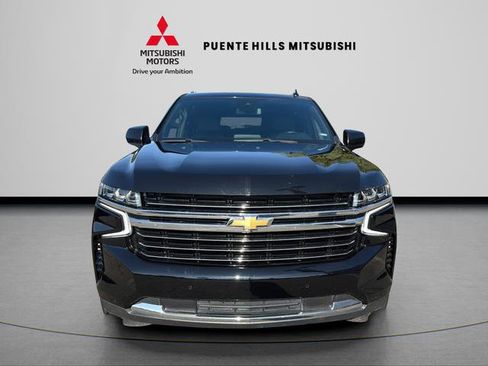 Used 2024 Chevrolet Suburban LT image 2