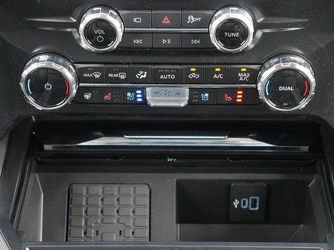 New 2026 Ford F350 Lariat w/ Black Appearance Package AWD/4WD image 23