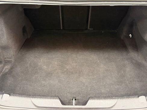 Used 2017 Jaguar XE R-Sport image 27