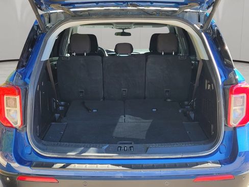 Used 2022 Ford Explorer XLT AWD/4WD image 25