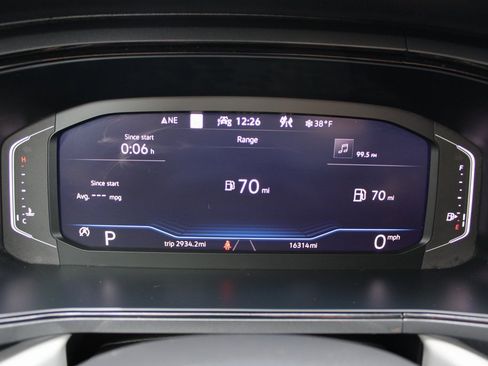 Certified 2024 Volkswagen Taos SEL image 14