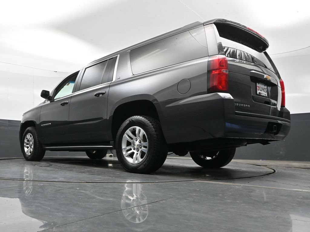 Used 2016 Chevrolet Suburban LS RWD image 46