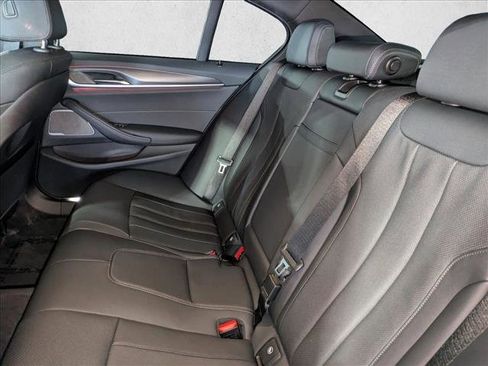 Used 2022 BMW 530i w/ M Sport Package RWD image 20