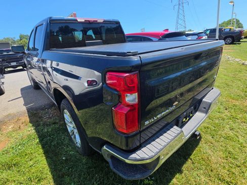 Used 2022 Chevrolet Silverado 1500 LTZ w/ LTZ Premium Package AWD/4WD image 8