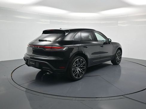 Used 2026 Porsche Macan AWD/4WD image 31