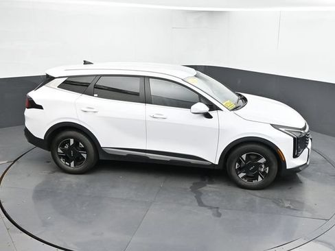Used 2026 Kia Sportage LX FWD image 34