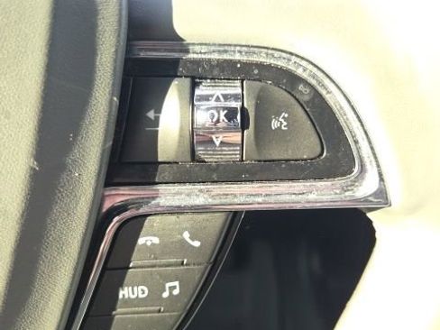 Used 2020 Lincoln Navigator Reserve w/ Luxury Package image 48