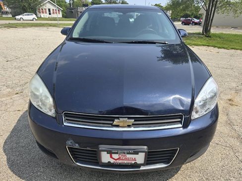 Used 2011 Chevrolet Impala LT image 2