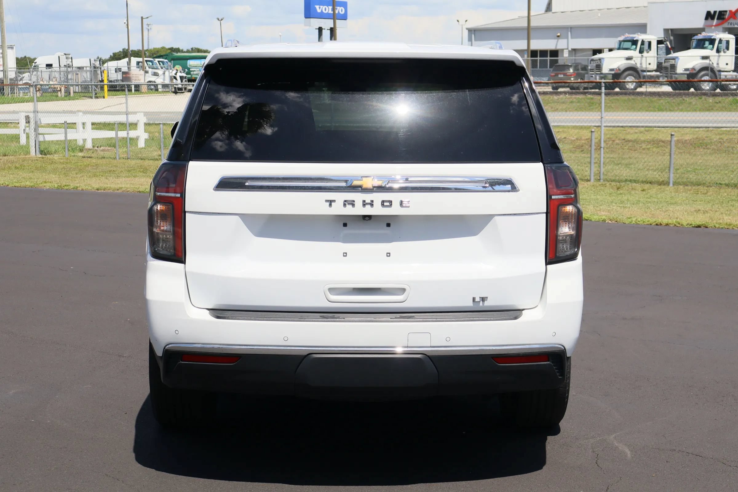 Used 2024 Chevrolet Tahoe LT RWD image 6