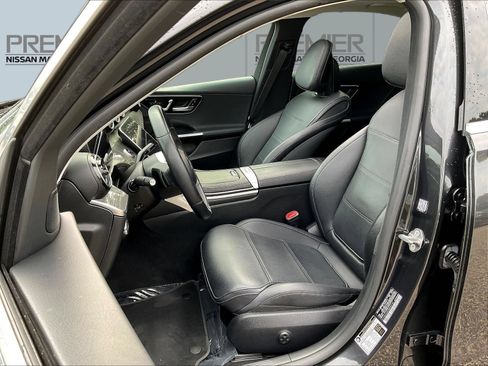 Used 2022 Mercedes-Benz C 300 Sedan image 23