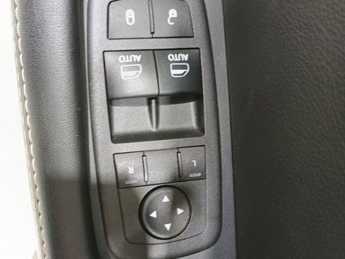 Used 2017 Dodge Challenger SRT Hellcat image 15