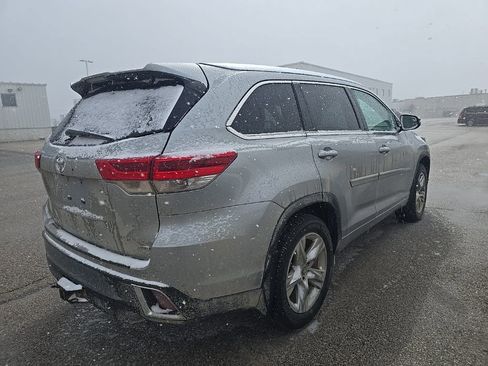Used 2018 Toyota Highlander Limited image 4