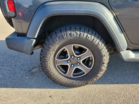 Used 2019 Jeep Wrangler Unlimited Sport S AWD/4WD image 8