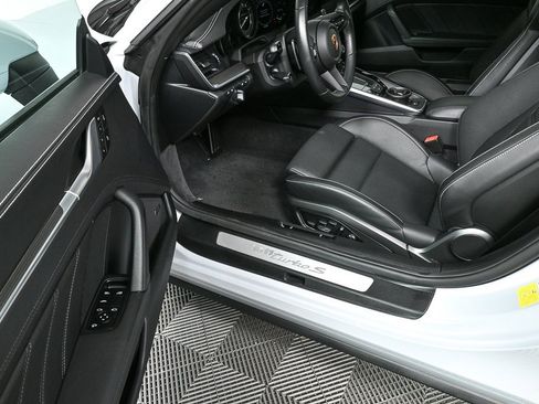 Certified 2023 Porsche 911 Turbo S image 8