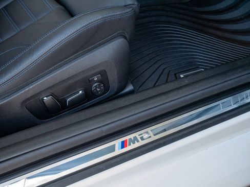 Used 2024 BMW M2 w/ Lighting Package image 40