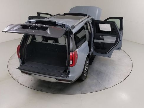 New 2025 Ford Expedition Platinum image 55