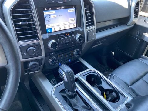 Used 2018 Ford F150 Lariat w/ Equipment Group 502A Luxury AWD/4WD image 18