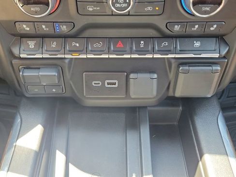 Used 2020 Chevrolet Silverado 3500 High Country AWD/4WD image 34