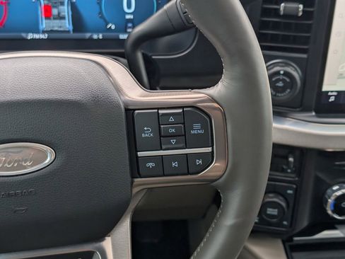 Certified 2025 Ford F350 Platinum w/ Platinum Plus Package AWD/4WD image 19
