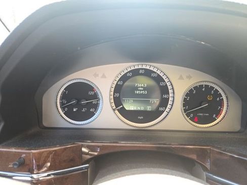 Used 2011 Mercedes-Benz GLK 350 2WD image 22