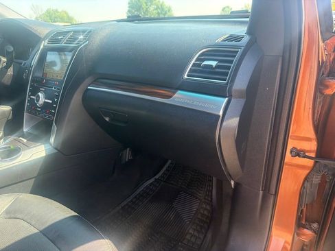 Used 2017 Ford Explorer Limited w/ Equipment Group 301A AWD/4WD image 30