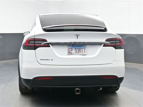 Used 2017 Tesla Model X 75D image 9