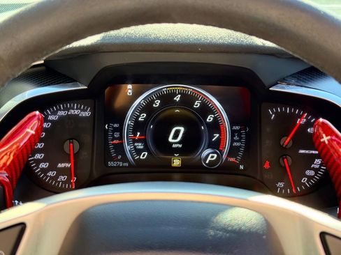 Used 2016 Chevrolet Corvette Z06 w/ 3LZ Preferred Equipment Group image 32