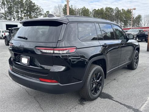 New 2025 Jeep Grand Cherokee L Altitude image 6