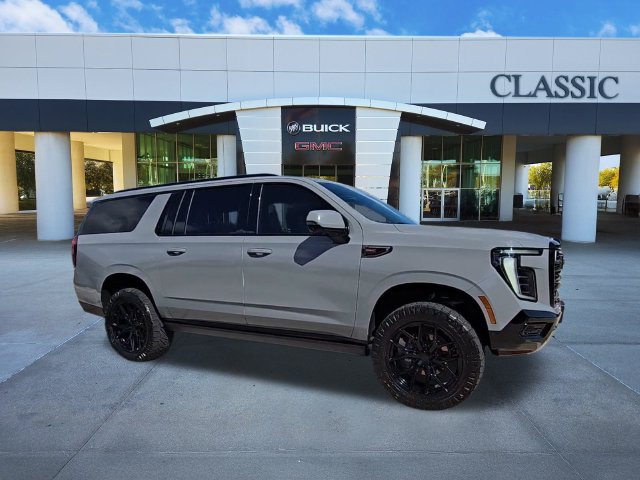 Used 2025 GMC Yukon XL AT4 Ultimate AWD/4WD image 2