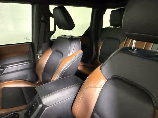 Used 2024 Ford Bronco Outer Banks AWD/4WD image 36