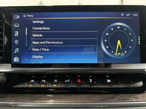 Used 2024 Chevrolet Silverado 1500 LTZ w/ LTZ Premium Package image 34