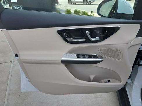 New 2026 Mercedes-Benz GLC 300 4MATIC image 19