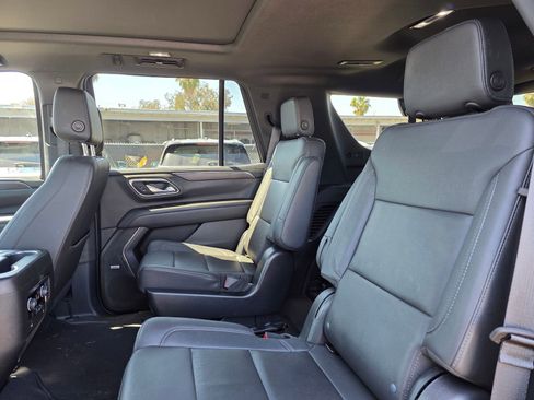 Used 2023 Chevrolet Tahoe Z71 image 12