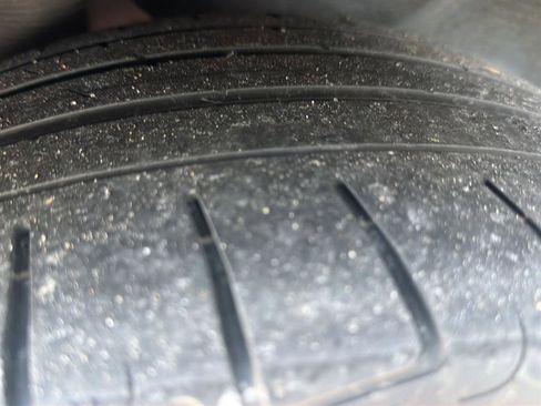 Used 2022 Tesla Model Y Long Range image 9