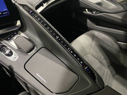 Used 2024 Chevrolet Corvette Stingray Preferred Cpe w/ Z51 Performance Package RWD image 8