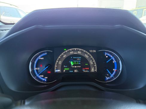 Used 2019 Toyota RAV4 Limited w/ Carpet Mat Package AWD/4WD image 16