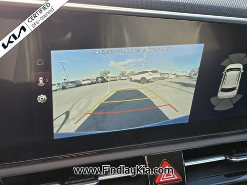 Certified 2025 Kia Niro SX Touring image 26
