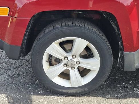 Used 2011 Jeep Patriot Latitude FWD image 6