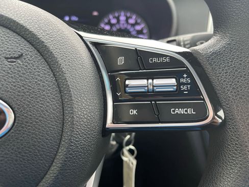 Used 2020 Kia Optima LX image 25