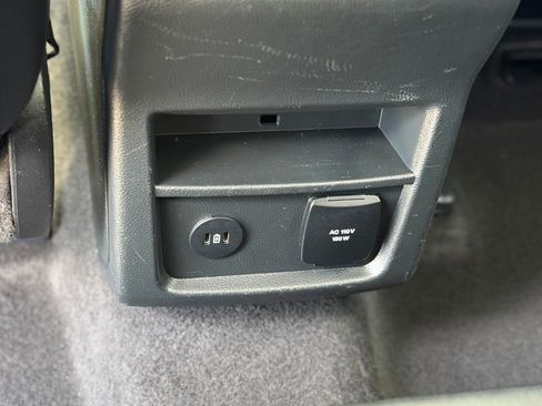Used 2024 Ford Edge Titanium AWD/4WD image 8